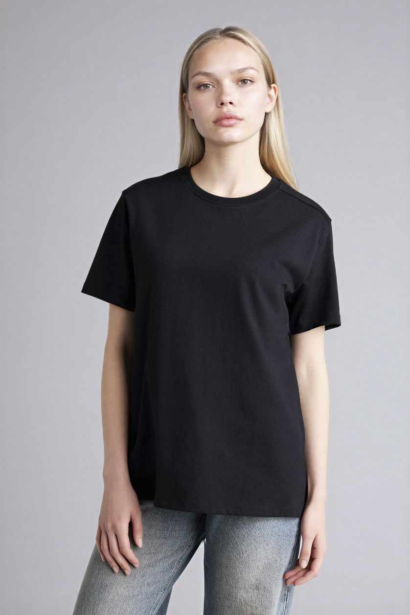 Kadın Siyah Regular Fıt Basıc Premium Tişört