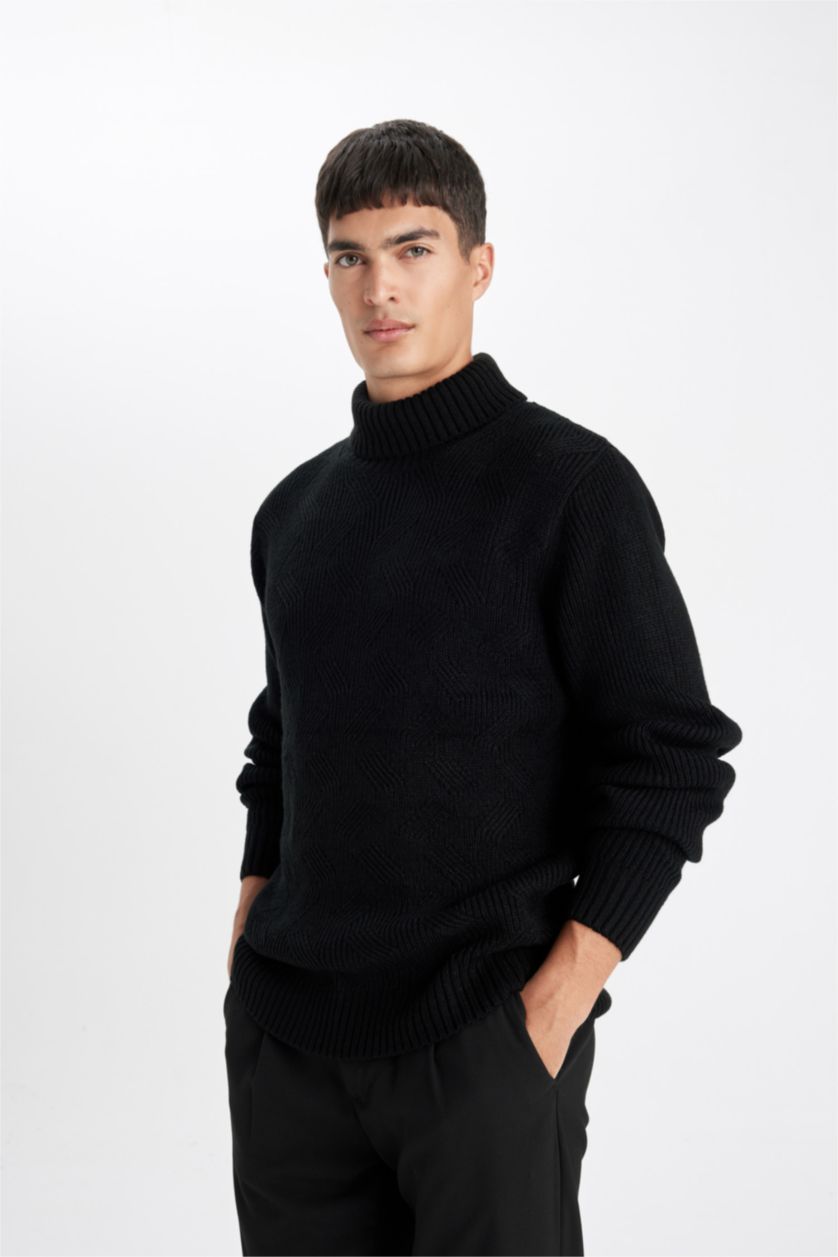 MAN Black Standard Fit Knitwear Pullover