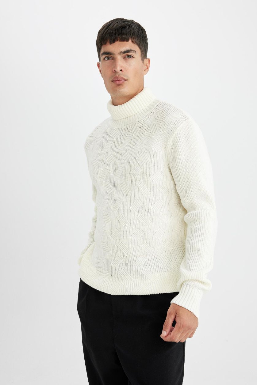Мужчины Кремовый Свитер стандартного кроя с воротником