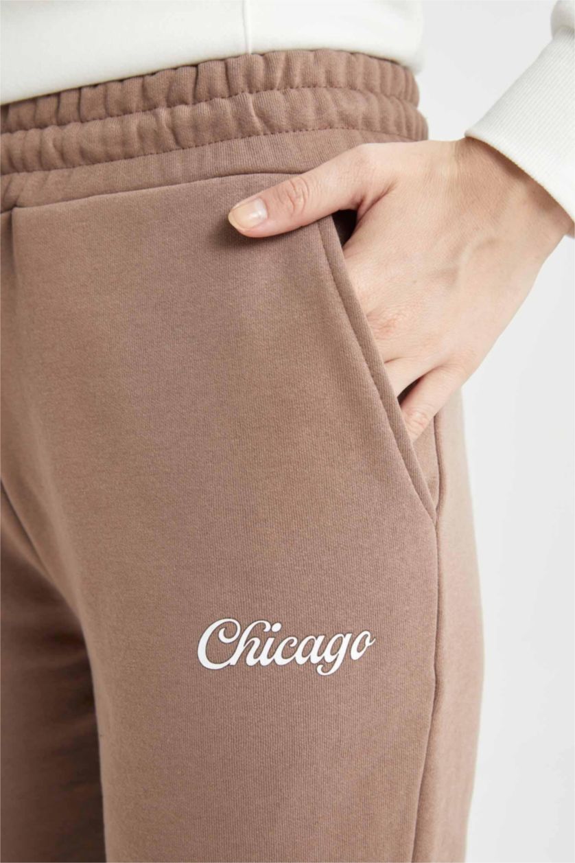 حريمي بني فاتح بنطلون سويت بانتس بريميوم قصة عادية بجيب