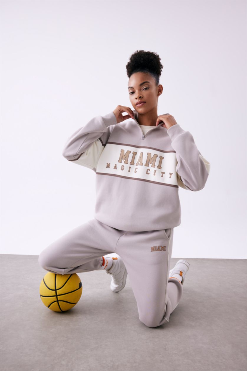 FEMME Beige Sweatshirt Oversize Avec Demi-Zip De Defactofit