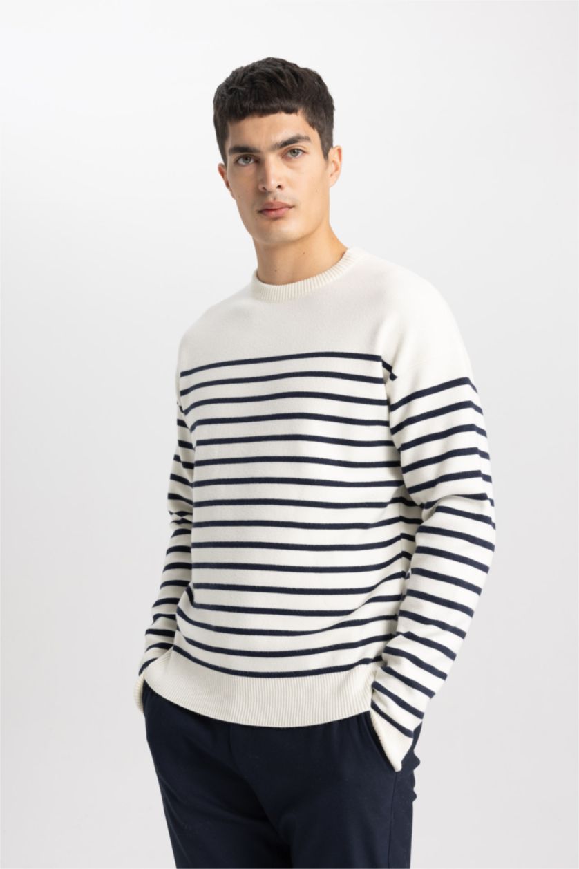 Erkek Ekru Relax Fıt Triko Kazak