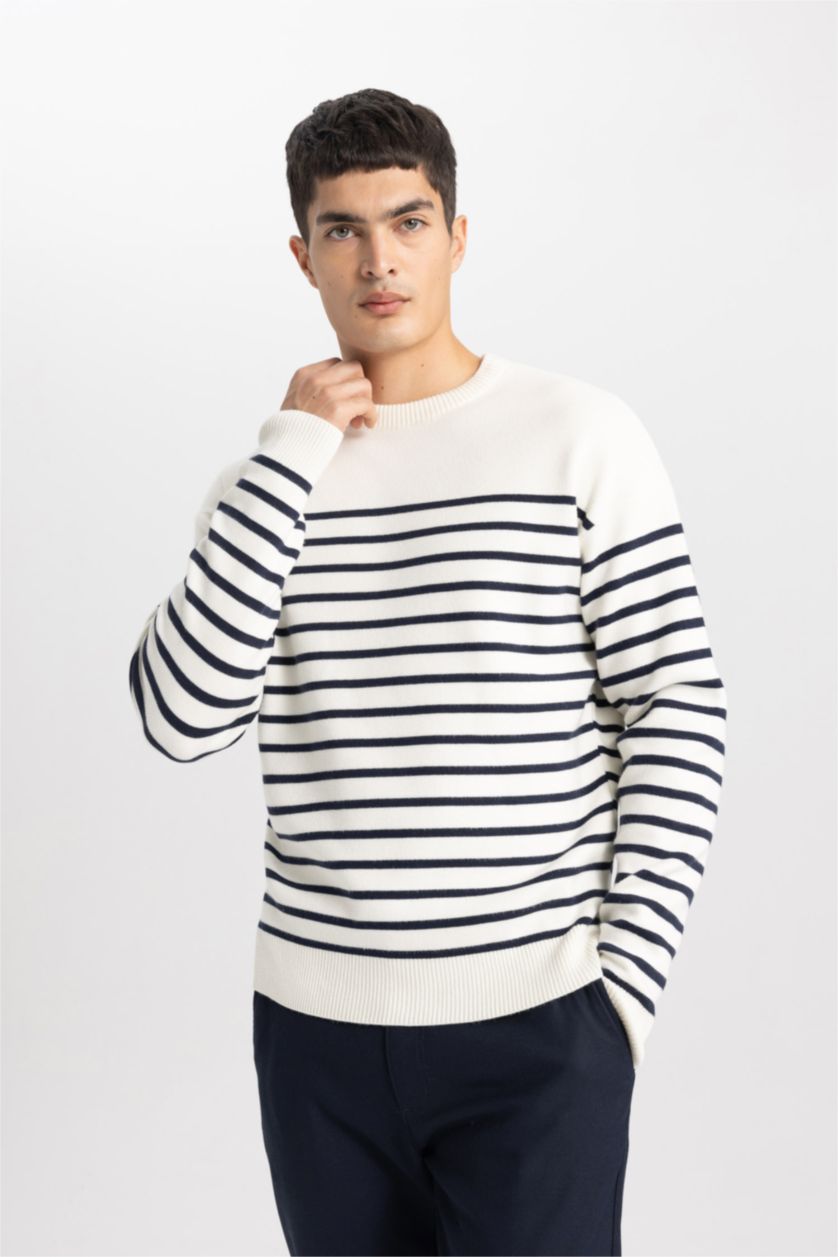 Erkek Ekru Relax Fıt Triko Kazak