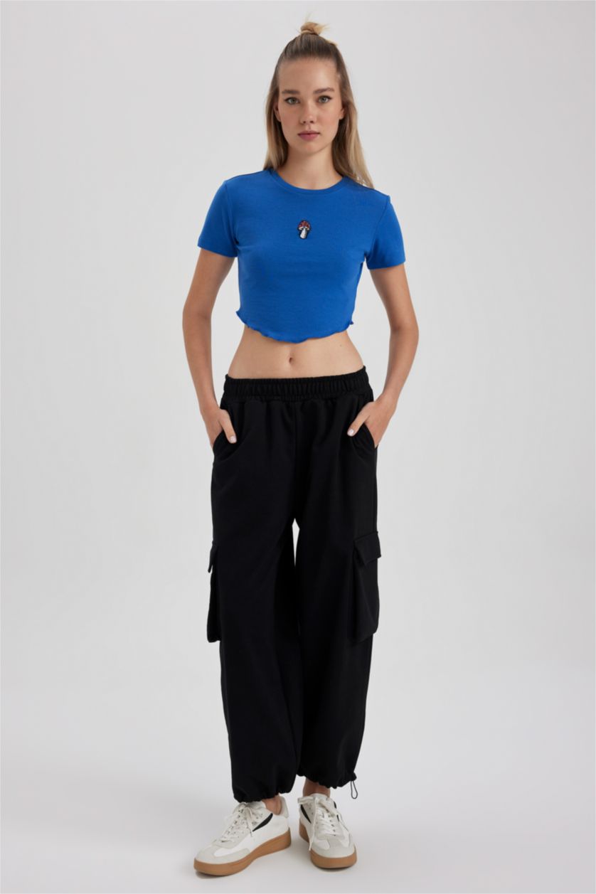 Kadın Mavi Fıtted İşlemeli Ribana Kısa Kollu Tişört