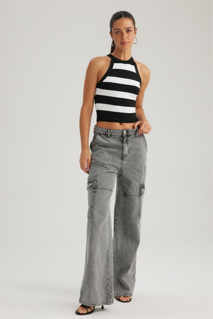 Kadın Siyah Fitted Çizgili Halter Yaka Atlet