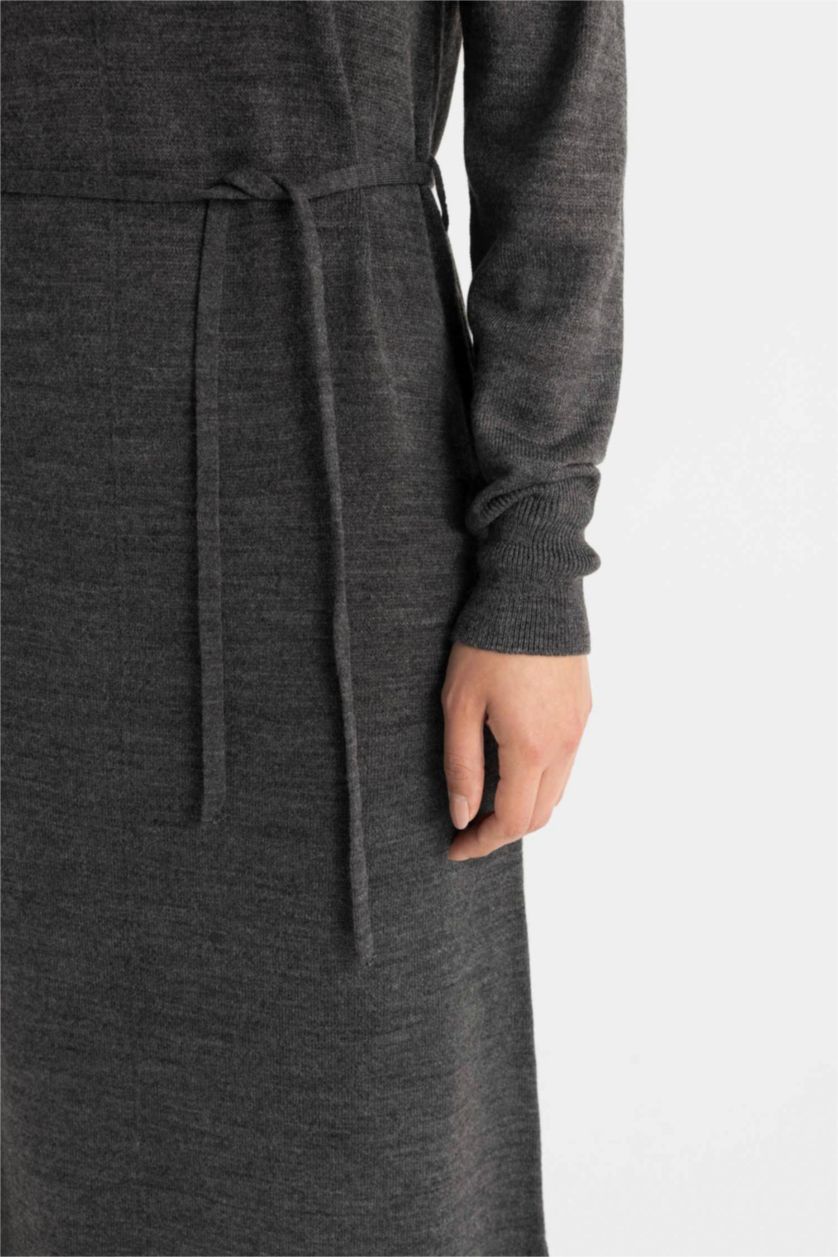 Kadın Antrasit Yarım Balıkçı Yaka Basıc Yırtmaçlı Maxi Triko Elbise