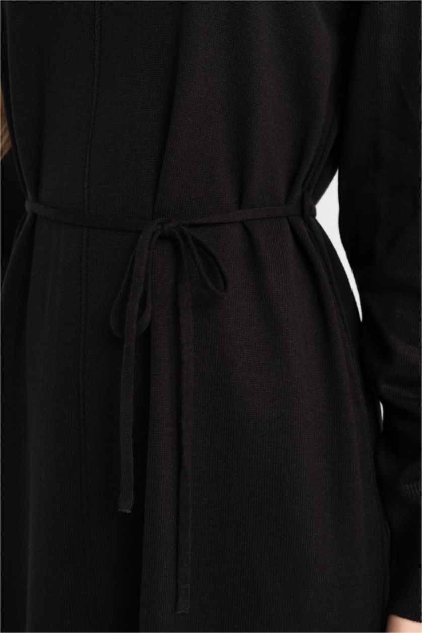 FEMME Noir Robe à Col montant mi-hauteur coupe Régulière