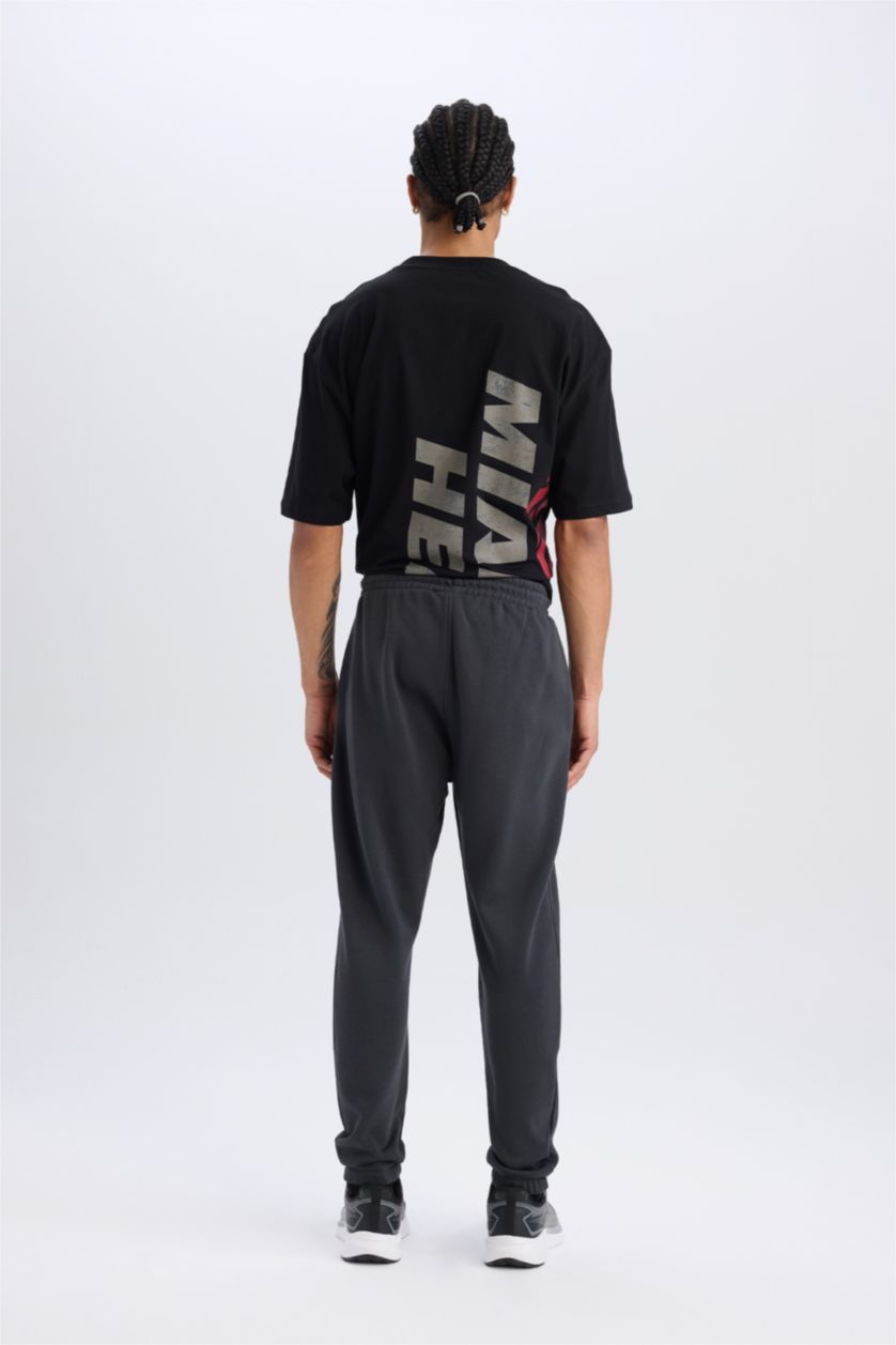 Erkek Antrasit NBA Miami Heat Kalın Jogger Eşofman Altı Standart Fit Beli Bağcıklı Cepli