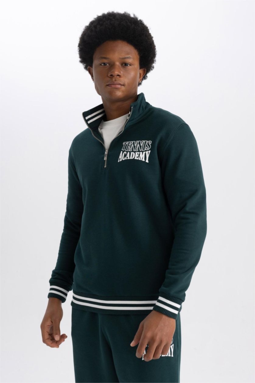 Erkek Koyu Yeşil Standart Fit Dik Yaka Yarım Fermuarlı Baskılı Sporcu Sweatshirt
