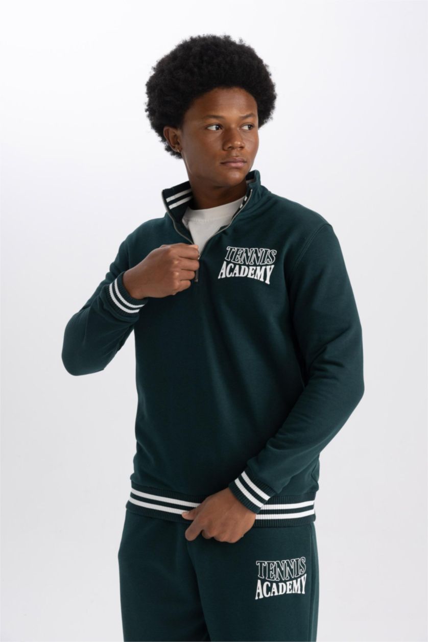 Erkek Koyu Yeşil Standart Fit Dik Yaka Yarım Fermuarlı Baskılı Sporcu Sweatshirt