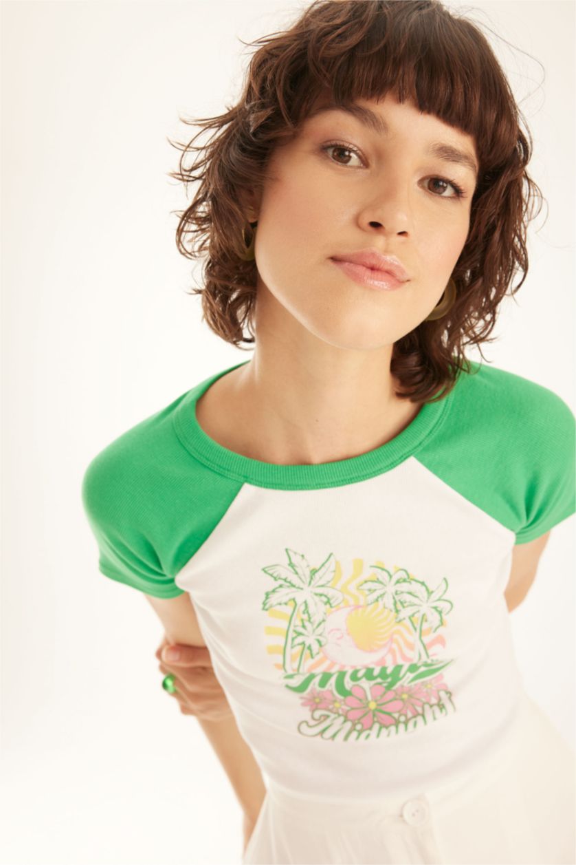 Woman Green Slim Fit Printed Camisole Short Sleeve T-Shirt