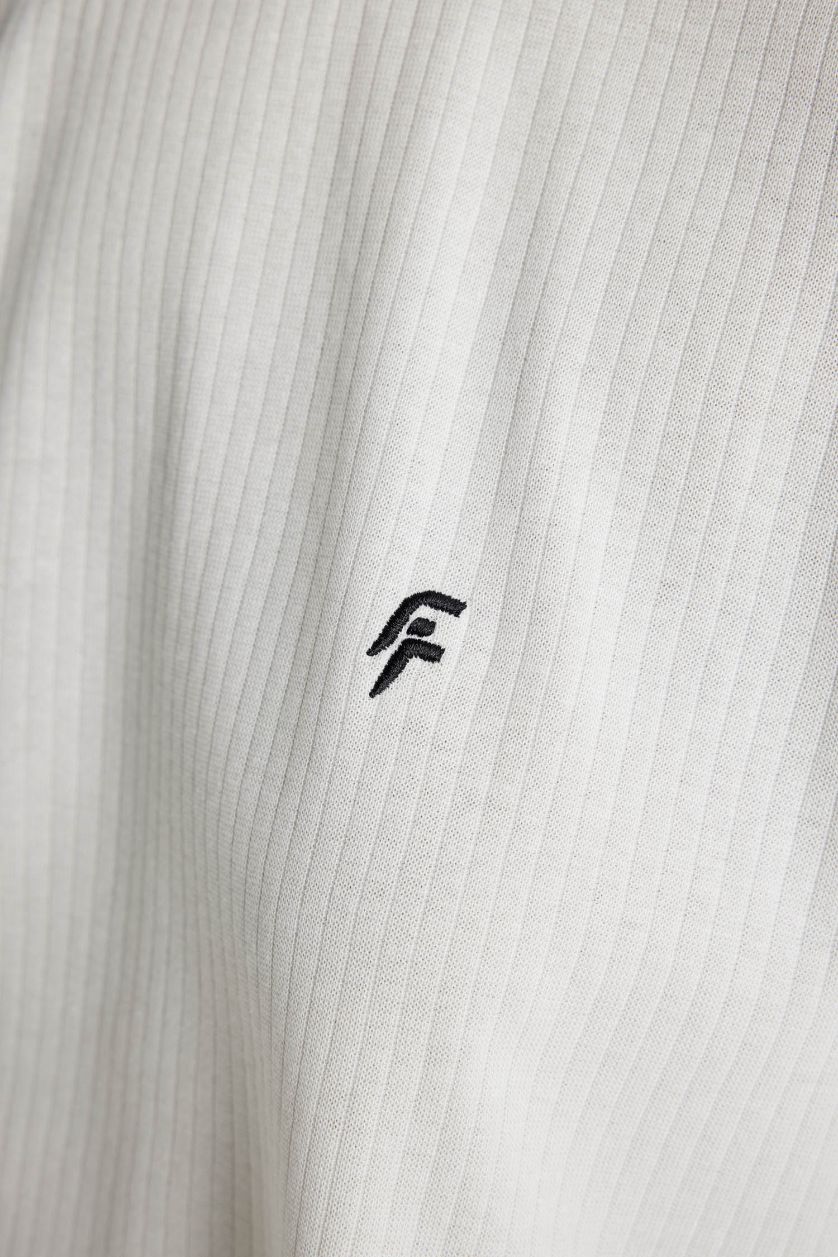 Kadın Açık Gri Cropped Fıt Bisiklet Yaka Sporcu Ribana Kısa Kollu Tişört