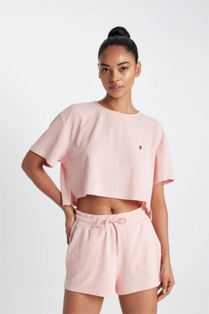 Kadın Pembe Cropped Fıt Bisiklet Yaka Sporcu Ribana Kısa Kollu Tişört