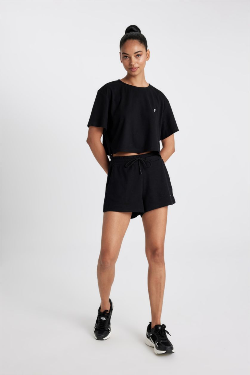 WOMAN Black DeFactoFit Standard Fit Straight Leg Ribbed Shorts