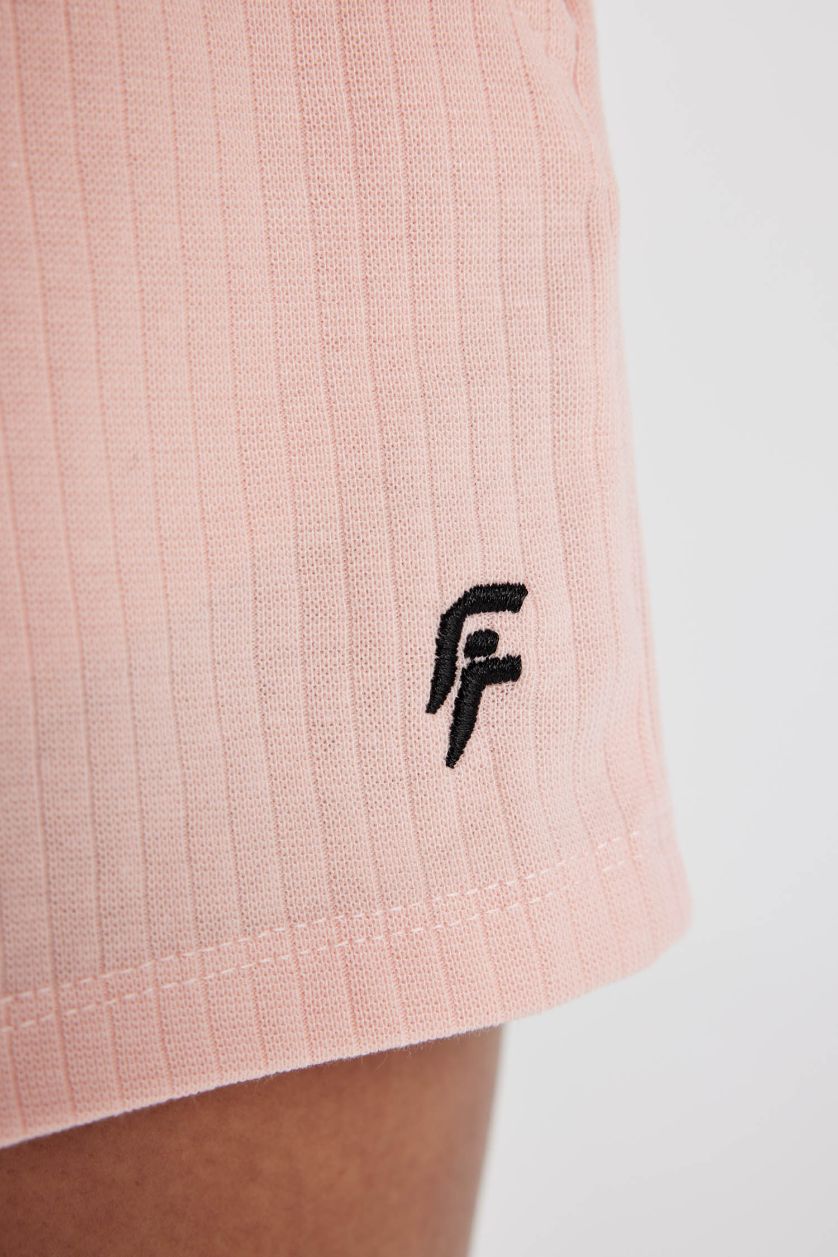 Woman Pink DeFactoFit Standard Fit Straight Leg Ribbed Shorts