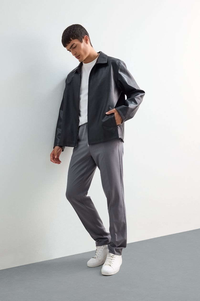 رجال رمادي داكن بنطرون جوجر فيت برجل عادي