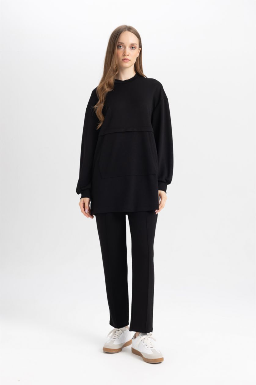 Kadın Siyah Regular Fit Bisiklet Yaka Kanguru Cepli Basic Düz Sweatshirt Tunik