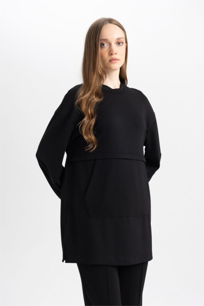 Kadın Siyah Regular Fit Bisiklet Yaka Kanguru Cepli Basic Düz Sweatshirt Tunik