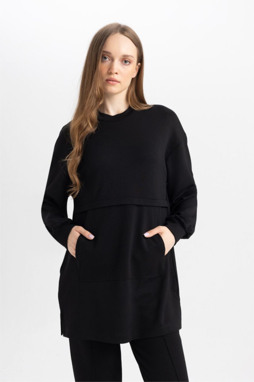 Kadın Siyah Regular Fit Bisiklet Yaka Kanguru Cepli Basic Düz Sweatshirt Tunik