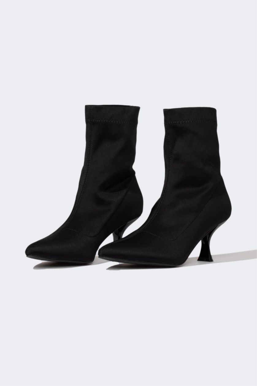 نساء أسود بوت نسائي بكعب عالي