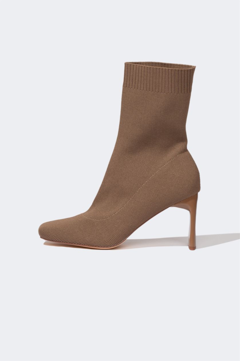 نساء بني فاتح بوت نسائي بكعب عالي