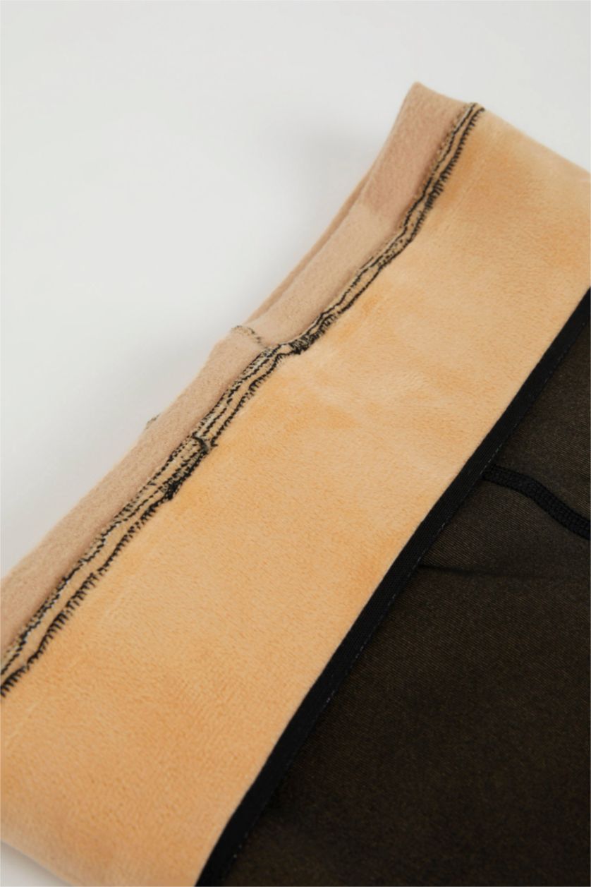 حريمي أسود بنطلون حراري سليم فيت من Fall in Love