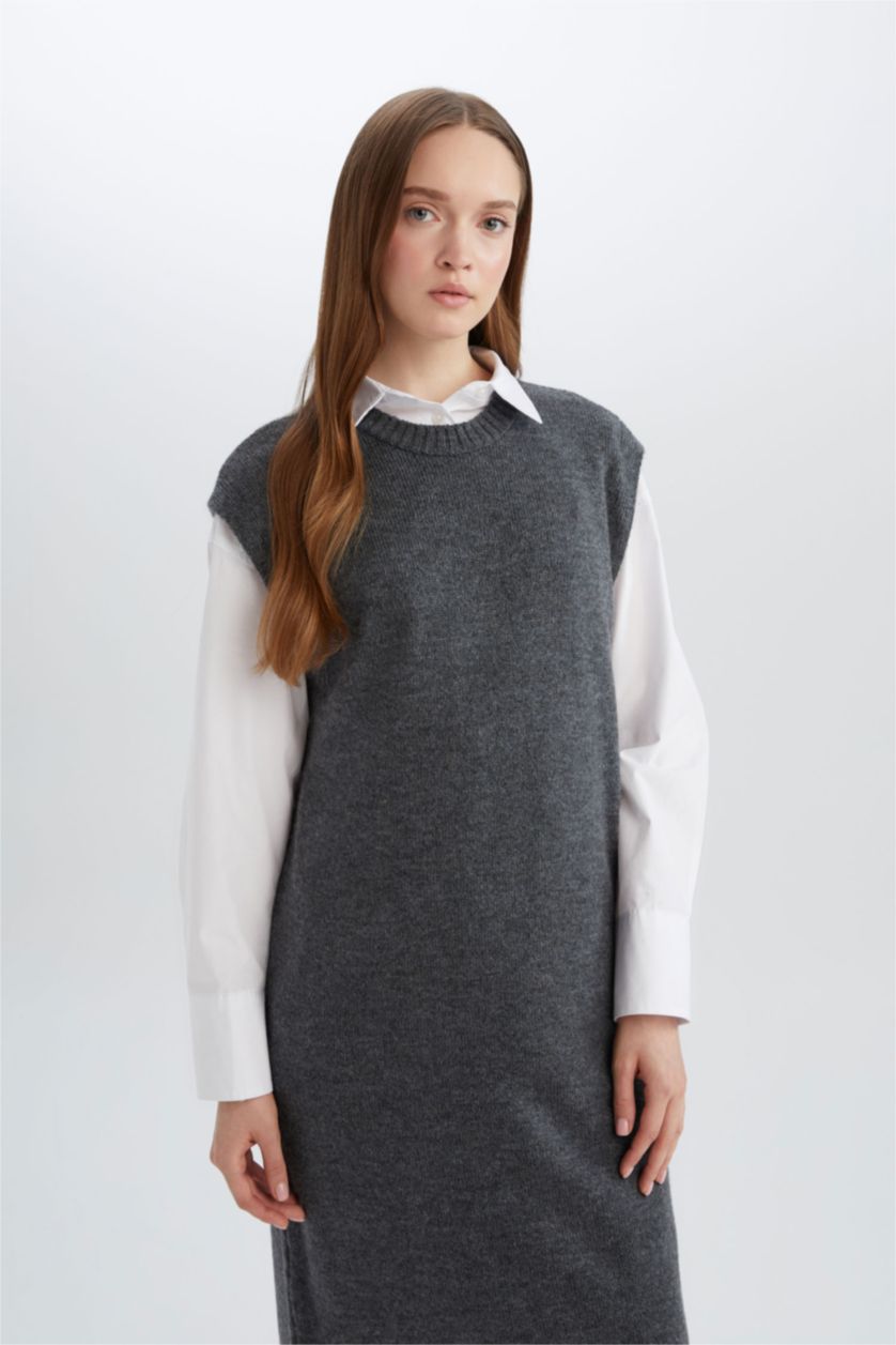 FEMME Anthracite Gilet long en tricot à col rond Coupe régulière