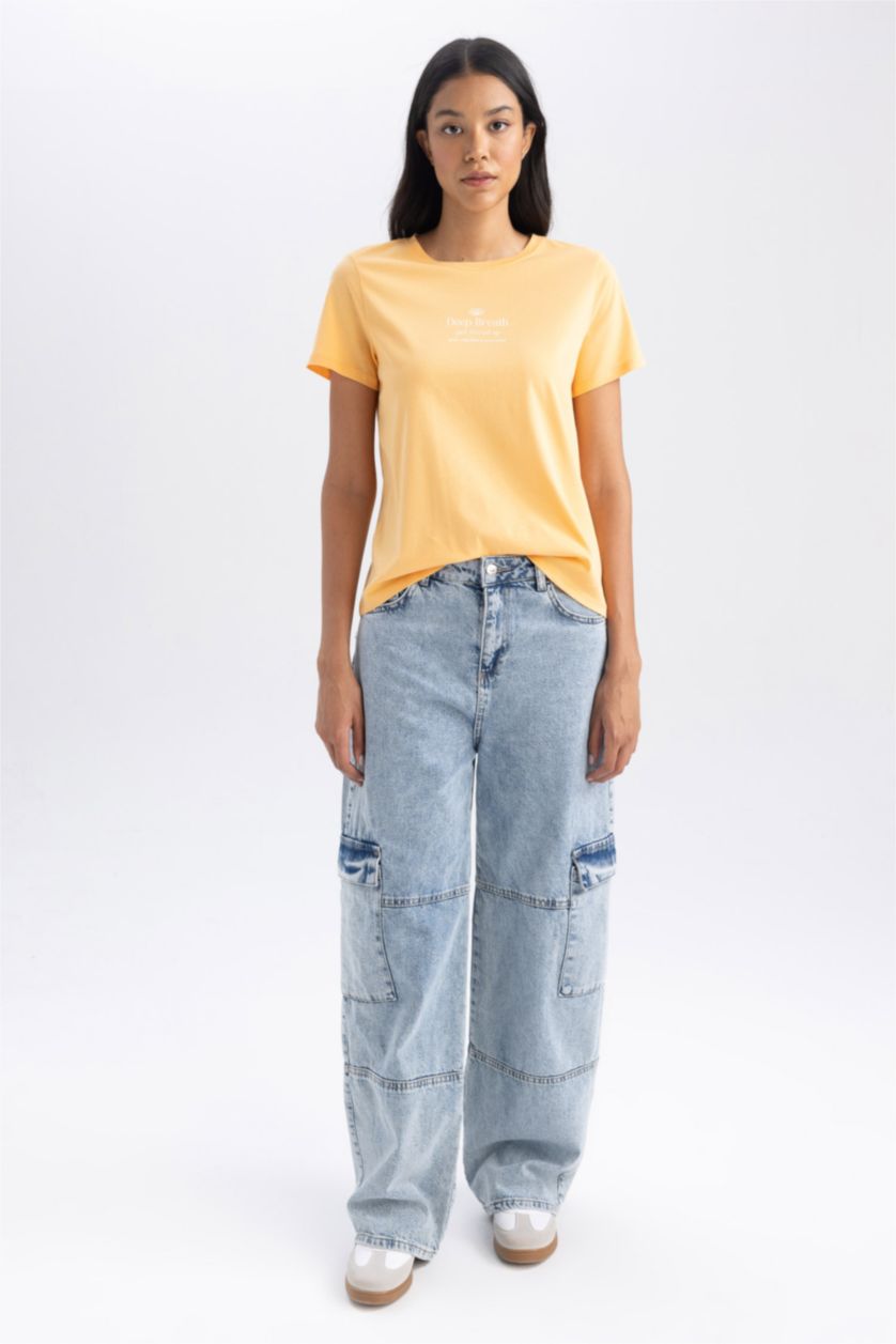 Kadın Somon Regular Fit Bisiklet Yaka Baskılı Kısa Kollu Tişört