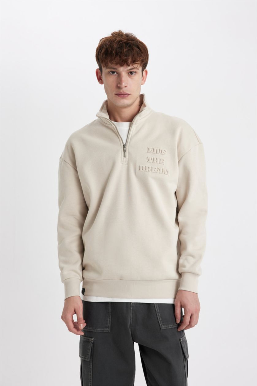 MAN Sand Comfort Fit Sweatshirt