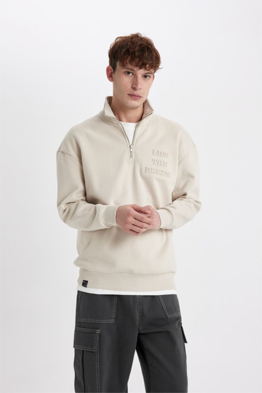 MAN Sand Comfort Fit Sweatshirt