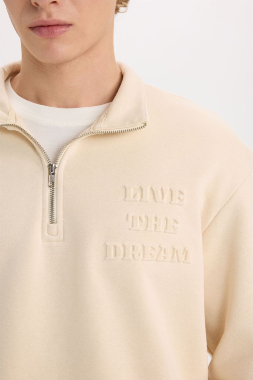 Erkek Kum Comfort Regular Fit Rahat Kalıp Dik Yaka Fermuarlı Baskılı Sweatshirt