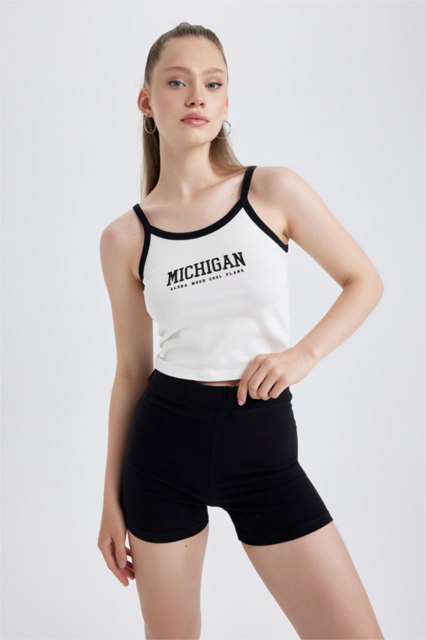 نساء اوف وايت كروب توب مخصر بطبعة شعار