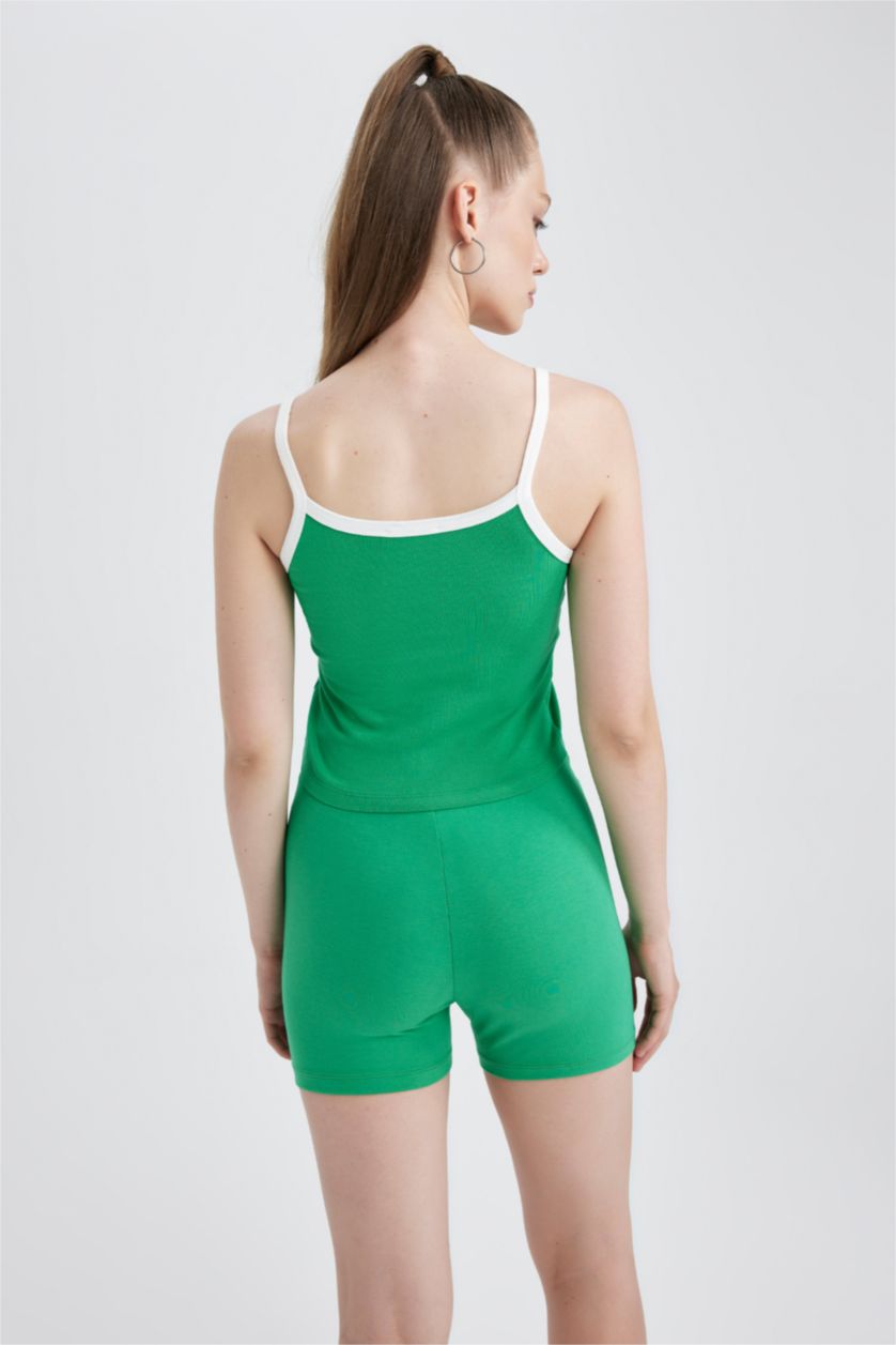 نساء أخضر كروب توب سليم فيت بطبعة شعار