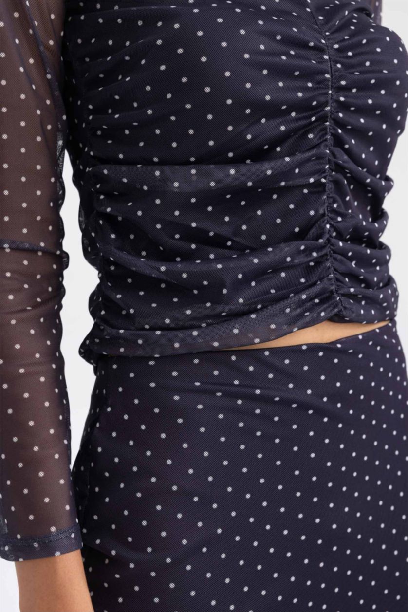 Kadın Lacivert Slim Fit Bisiklet Yaka Puantiye Desenli Uzun Kollu Tişört