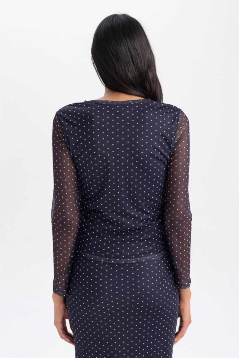 Kadın Lacivert Slim Fit Bisiklet Yaka Puantiye Desenli Uzun Kollu Tişört