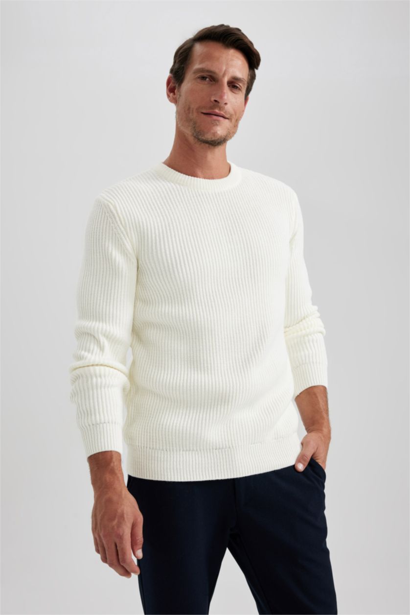 HOMME Écru Pull en tricot Coupe Standard Col Rond