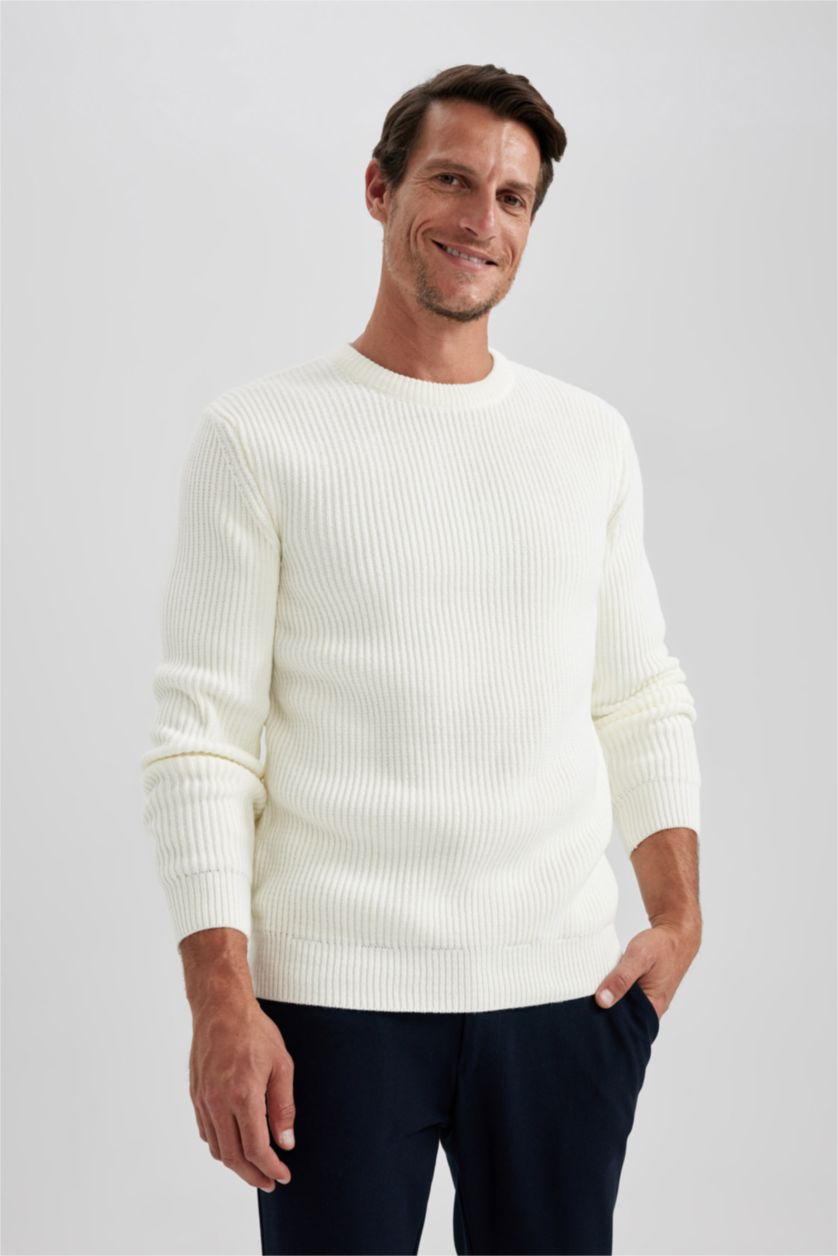 HOMME Écru Pull en tricot Coupe Standard Col Rond