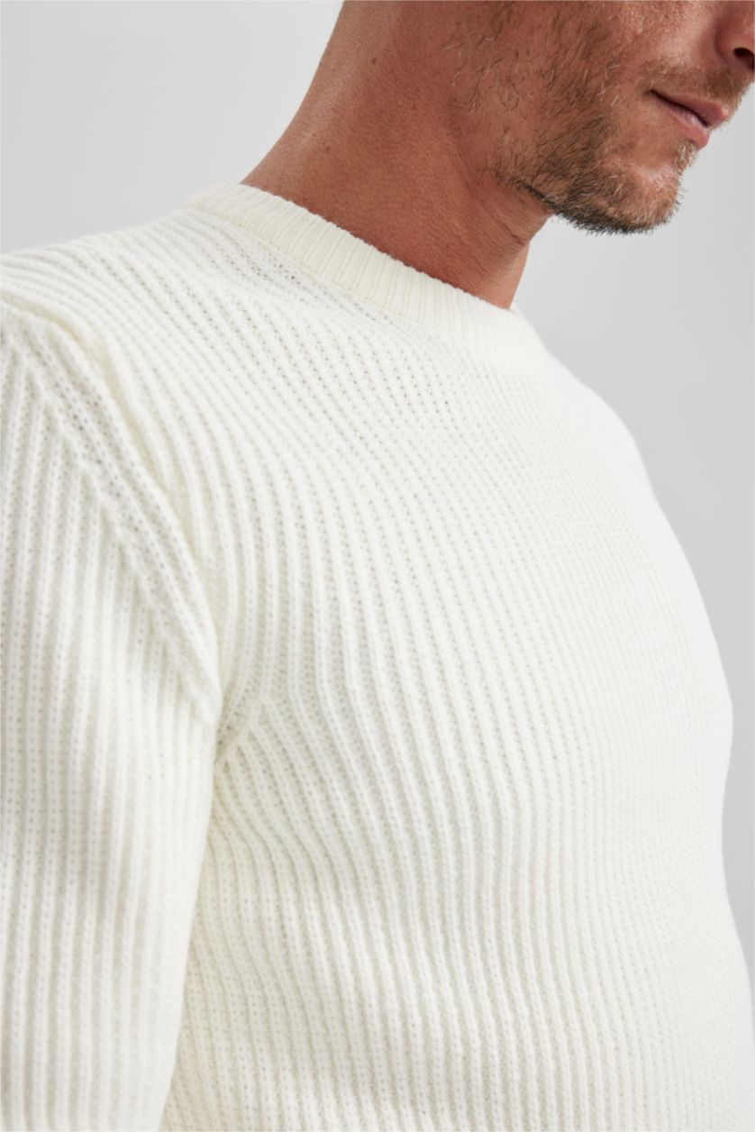 HOMME Écru Pull en tricot Coupe Standard Col Rond