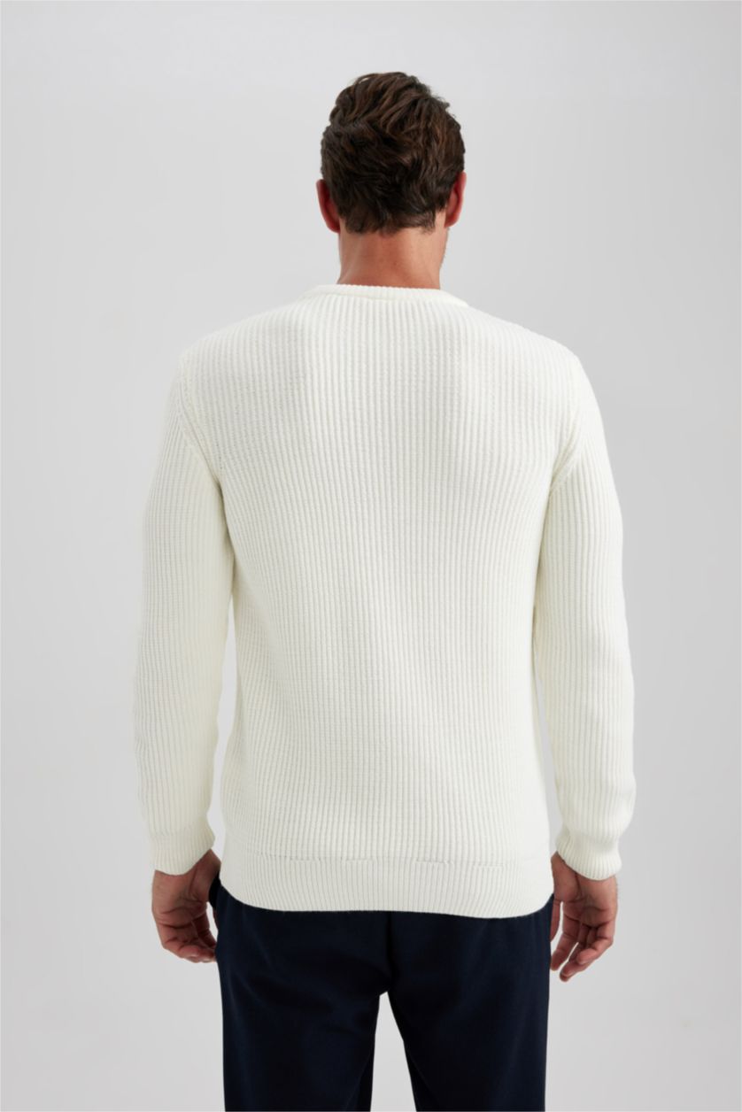 HOMME Écru Pull en tricot Coupe Standard Col Rond