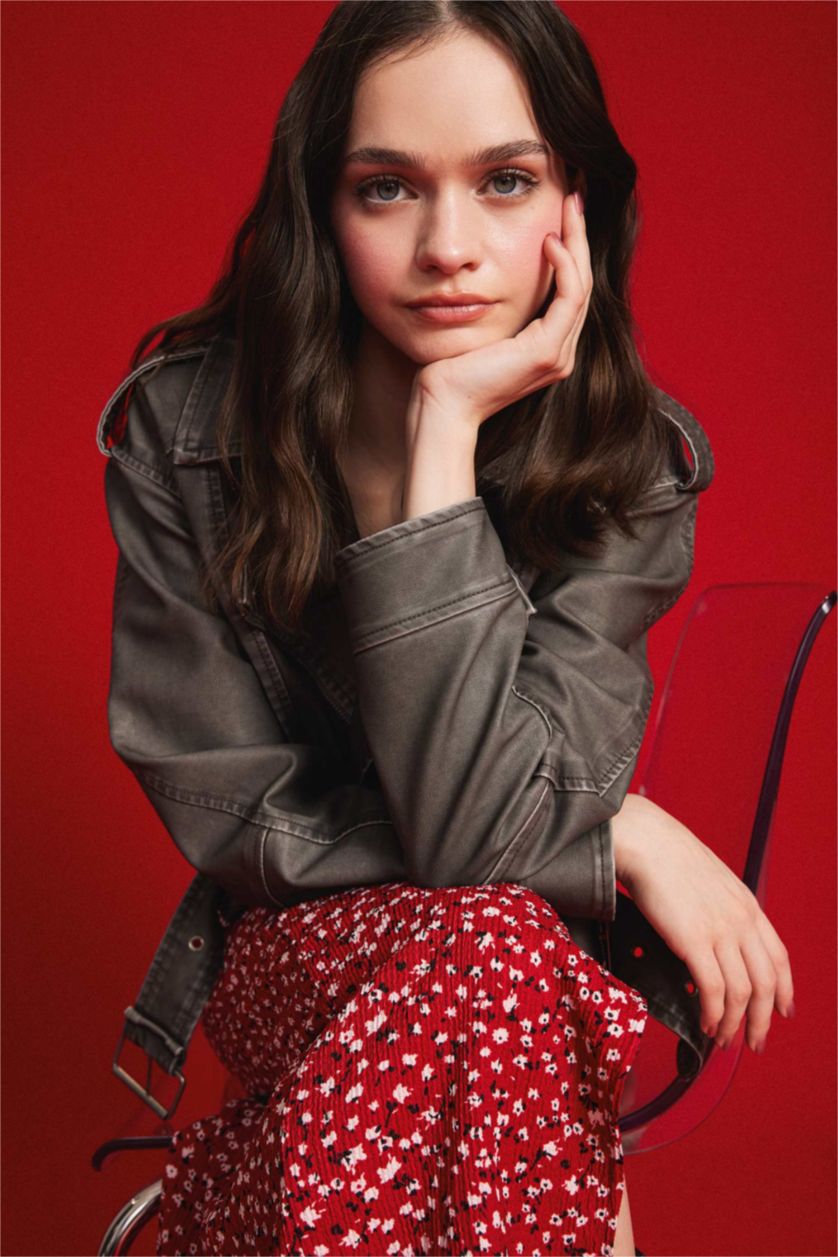 Kadın Gri Relax Fit Suni Deri Ceket Mont Kruvaze Yaka Kemerli Fermuarlı