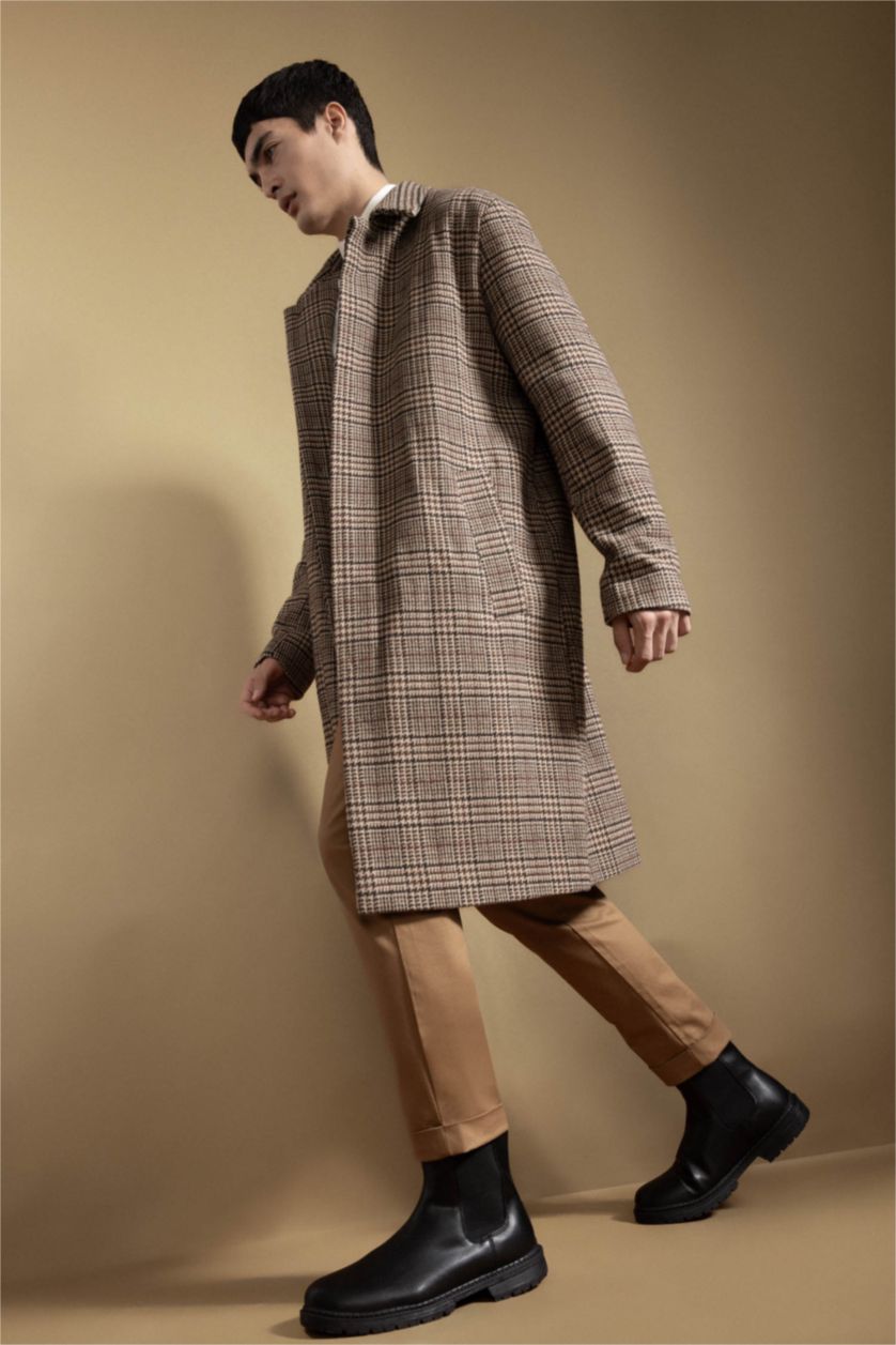 MAN Black Faux Leather Serrated Sole Boots