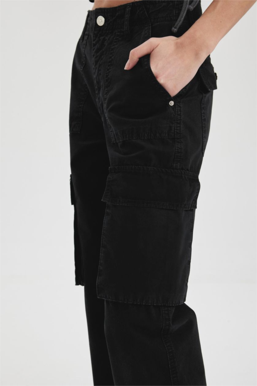 Kadın Siyah Gabardin Pantolon Straight Fit Standart Boy Yüksek Bel Kargo Cepli