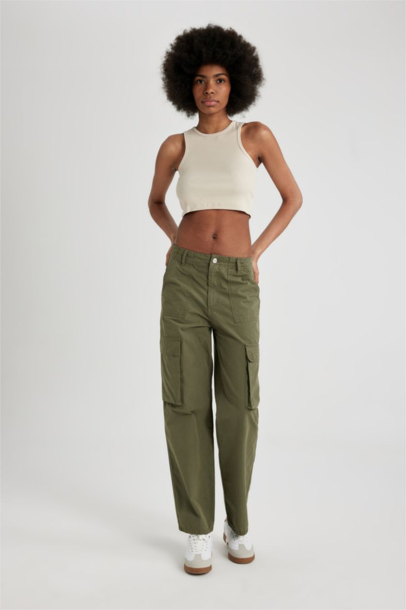 Woman Khaki Straight Fit High Waist Standard Gabardine Cargo Pants