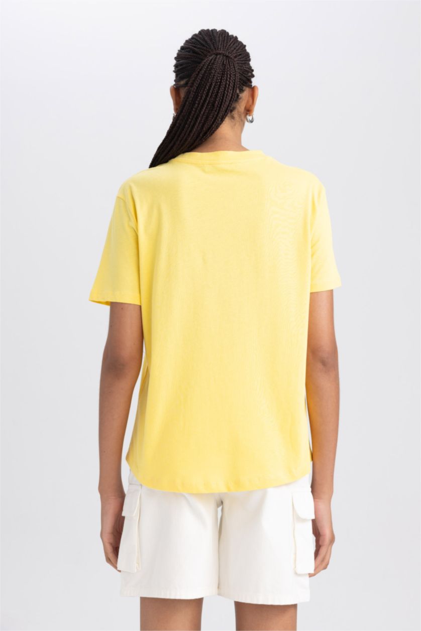 نساء أصفر تي شيرت نص ردن قصة عادية