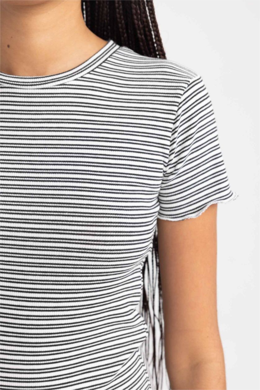 Kadın Siyah Slım Fıt Bisiklet Yaka Kısa Kollu Tişört