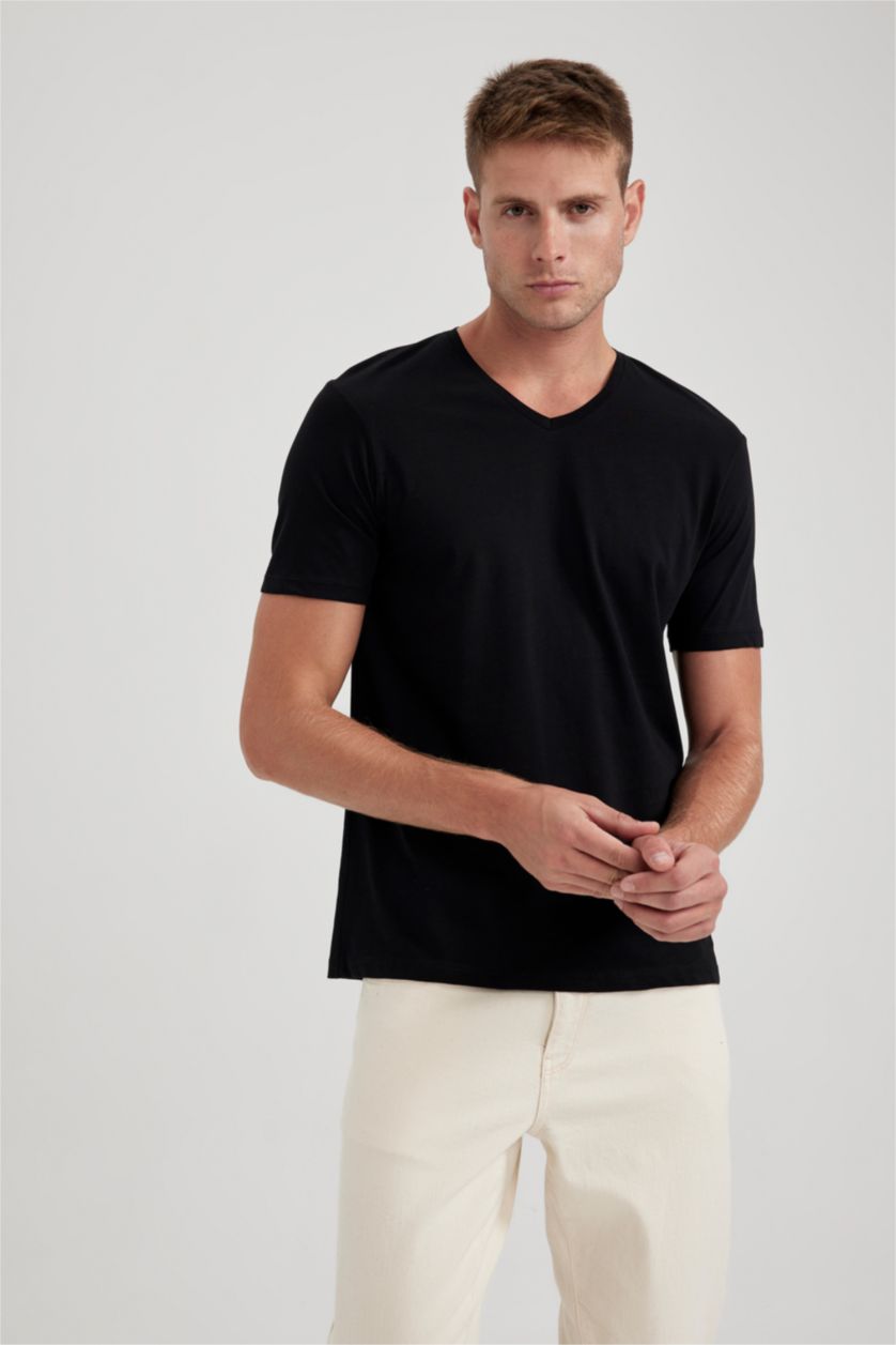 Erkek Siyah %100 Pamuk Slim Fit Dar Kesim V Yaka Kısa Kollu Tişört