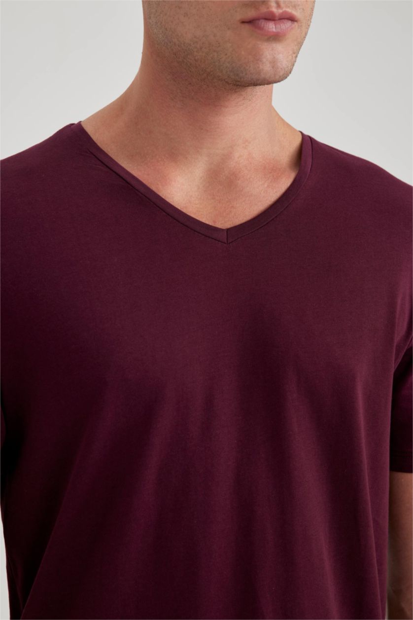 Erkek Bordo %100 Pamuk Slim Fit Dar Kesim V Yaka Kısa Kollu Tişört