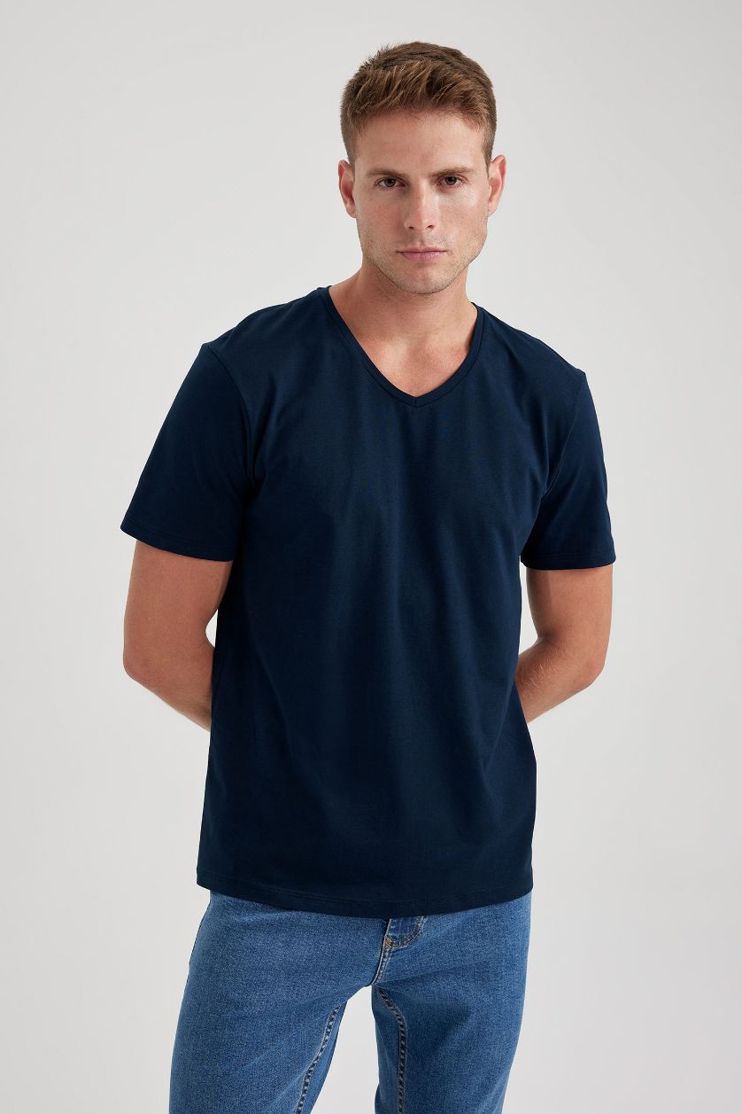 Erkek Lacivert %100 Pamuk Slim Fit Dar Kesim V Yaka Kısa Kollu Tişört