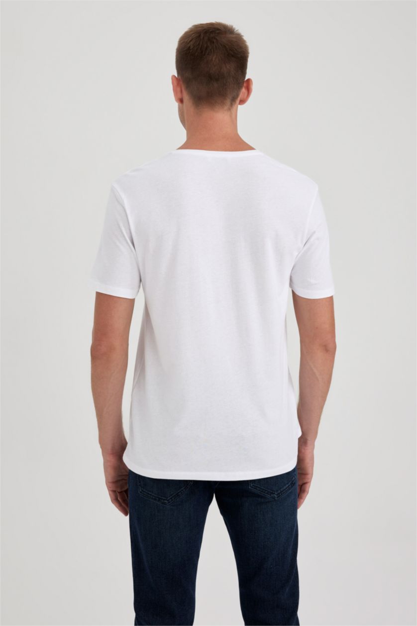 Erkek Beyaz %100 Pamuk Slim Fit Dar Kesim V Yaka Kısa Kollu Tişört