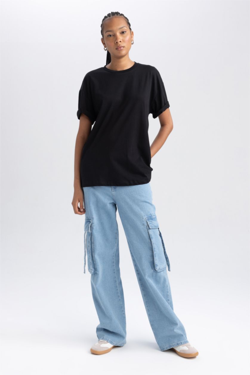 Woman Black Oversize Fit Crew Neck Short Sleeve T-Shirt